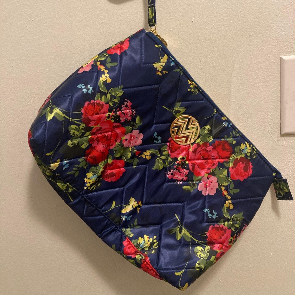 Blue Flower Quilt Make Up Bag